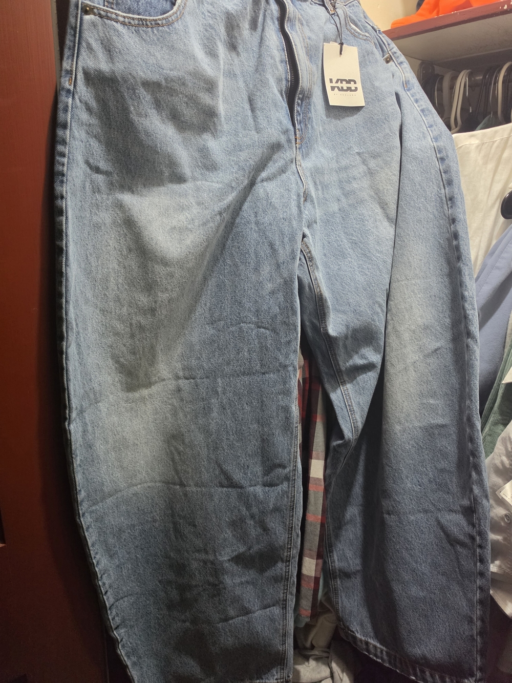 WOMEN'S Light Blue Denim Jeans - Unbranded